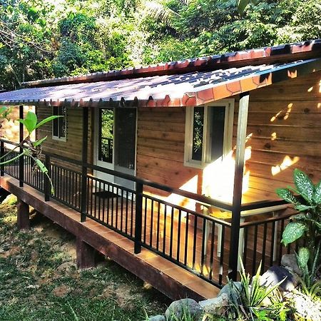 Camp Alfredo Adventure Resort 伊洛伊洛 外观 照片